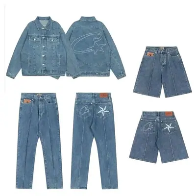 Jeansjacke, Jeans und Jeansshorts als Set flach ausgelegt
